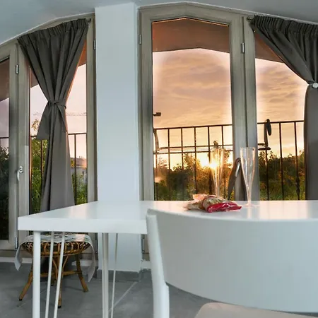 Afrodite Loft Eros 公寓